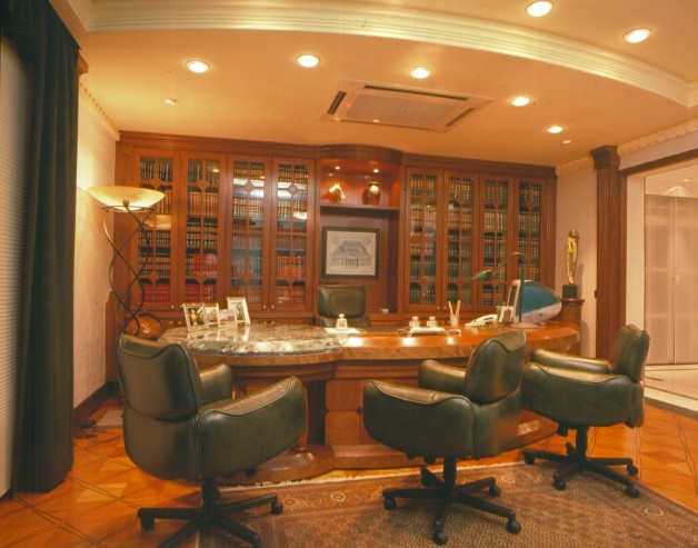 1998 - Interior House Lawyer's Room